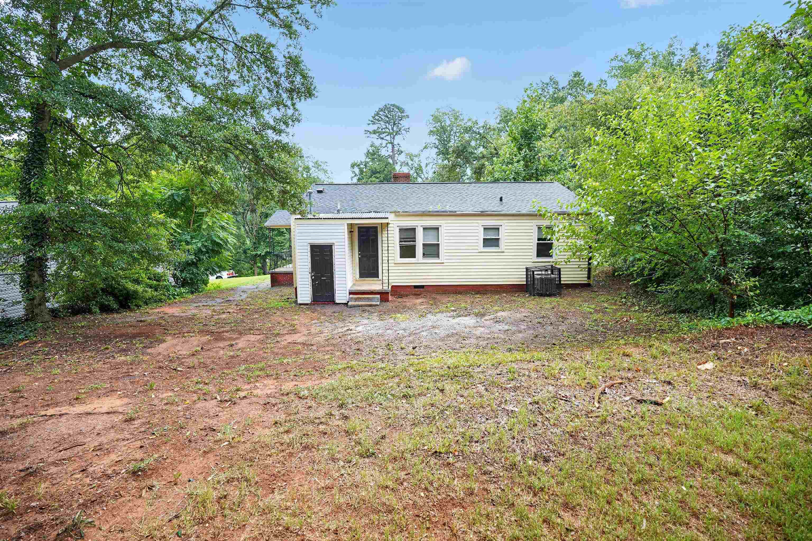 3rd image of 124 Crosby Cir, Greenville, SC 29605 | MLS# SPN339845