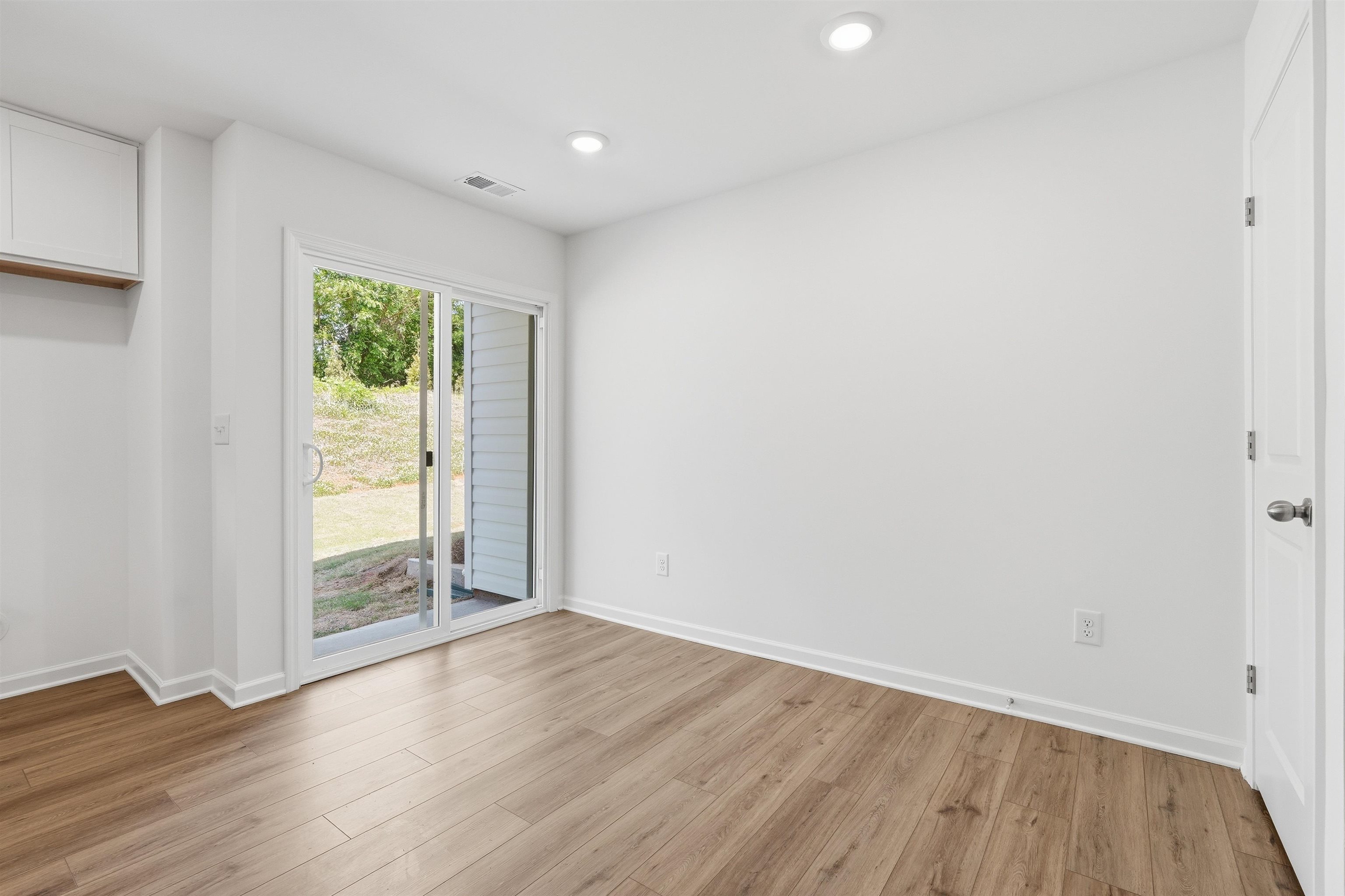 5th image of 909 Mahaffey Ct, Spartanburg, SC 29301 | MLS# SPN339892