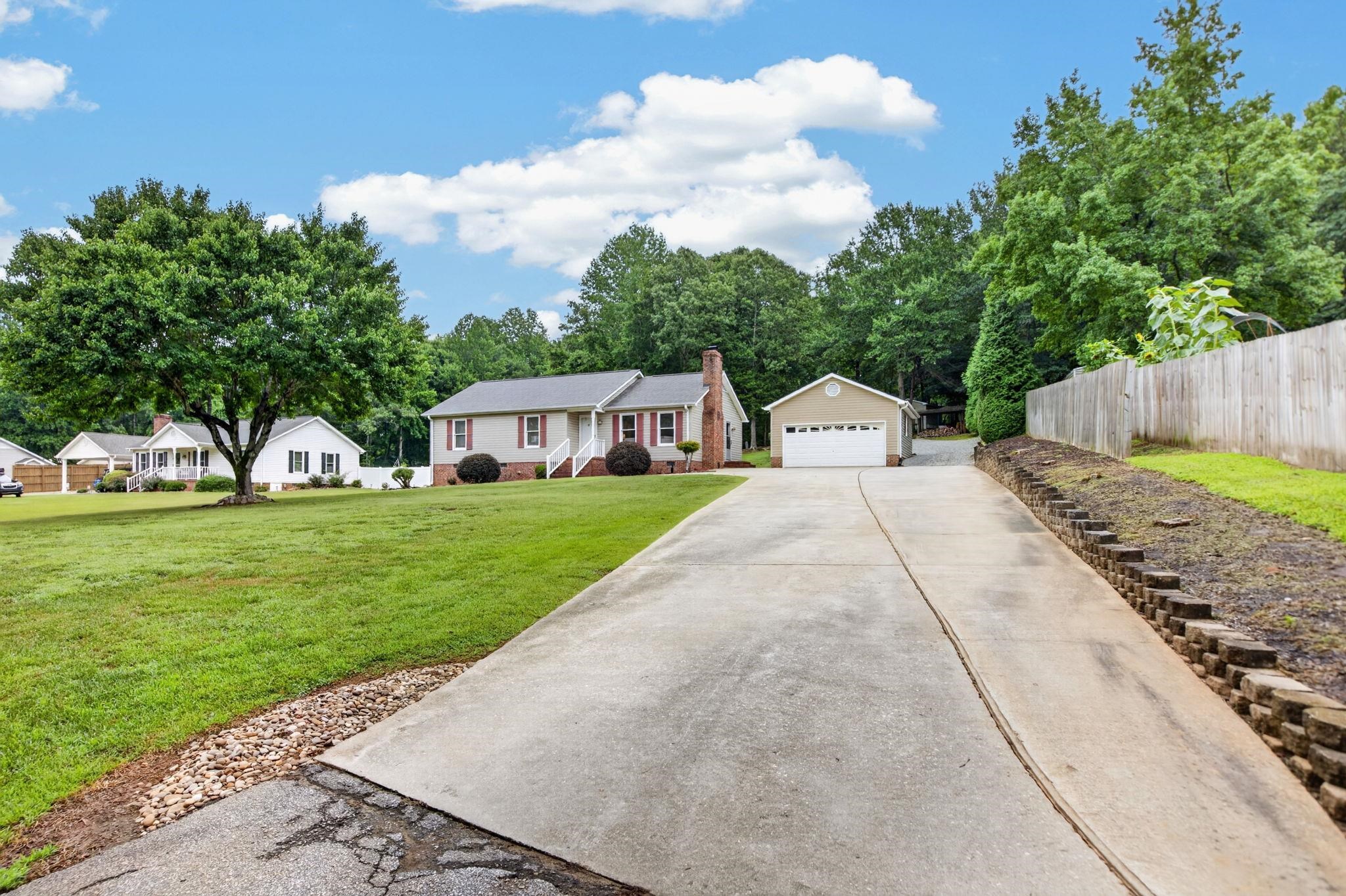 5th image of 3572 Brown Rd, Greer, SC 29651 | MLS# SPN339940