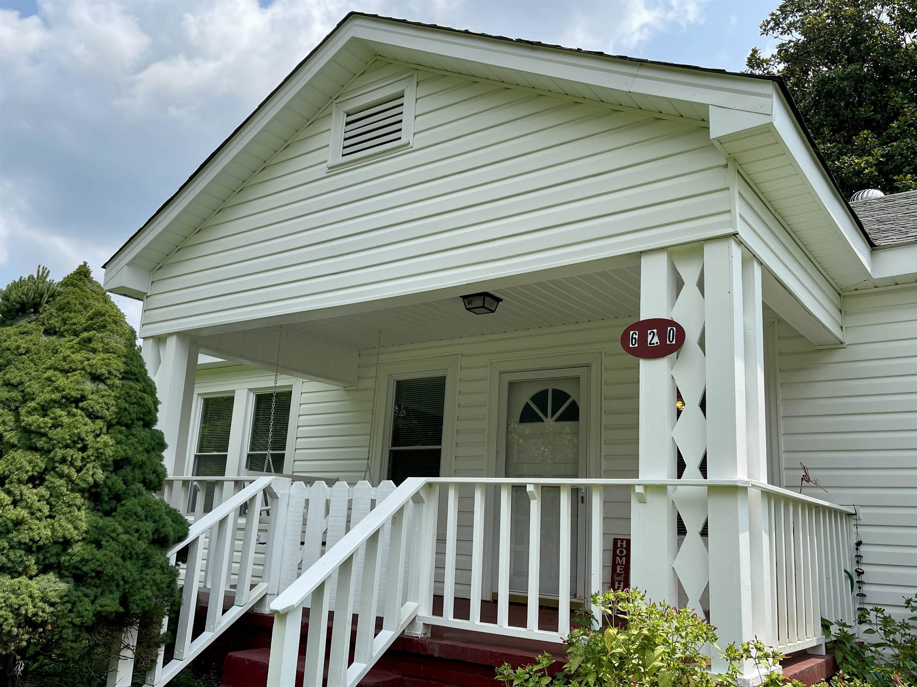 2nd image of 620 W Cherokee St, Chesnee, SC 29323 | MLS# SPN339993