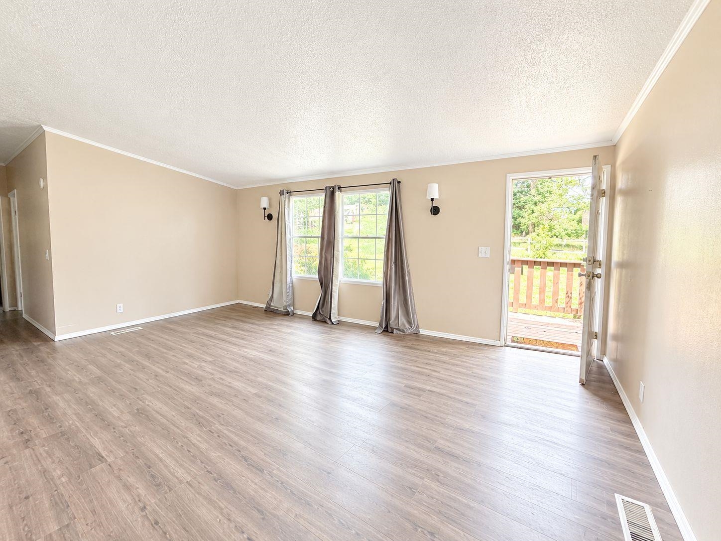3rd image of 118 Lockman St, Inman, SC 29349 | MLS# SPN339997