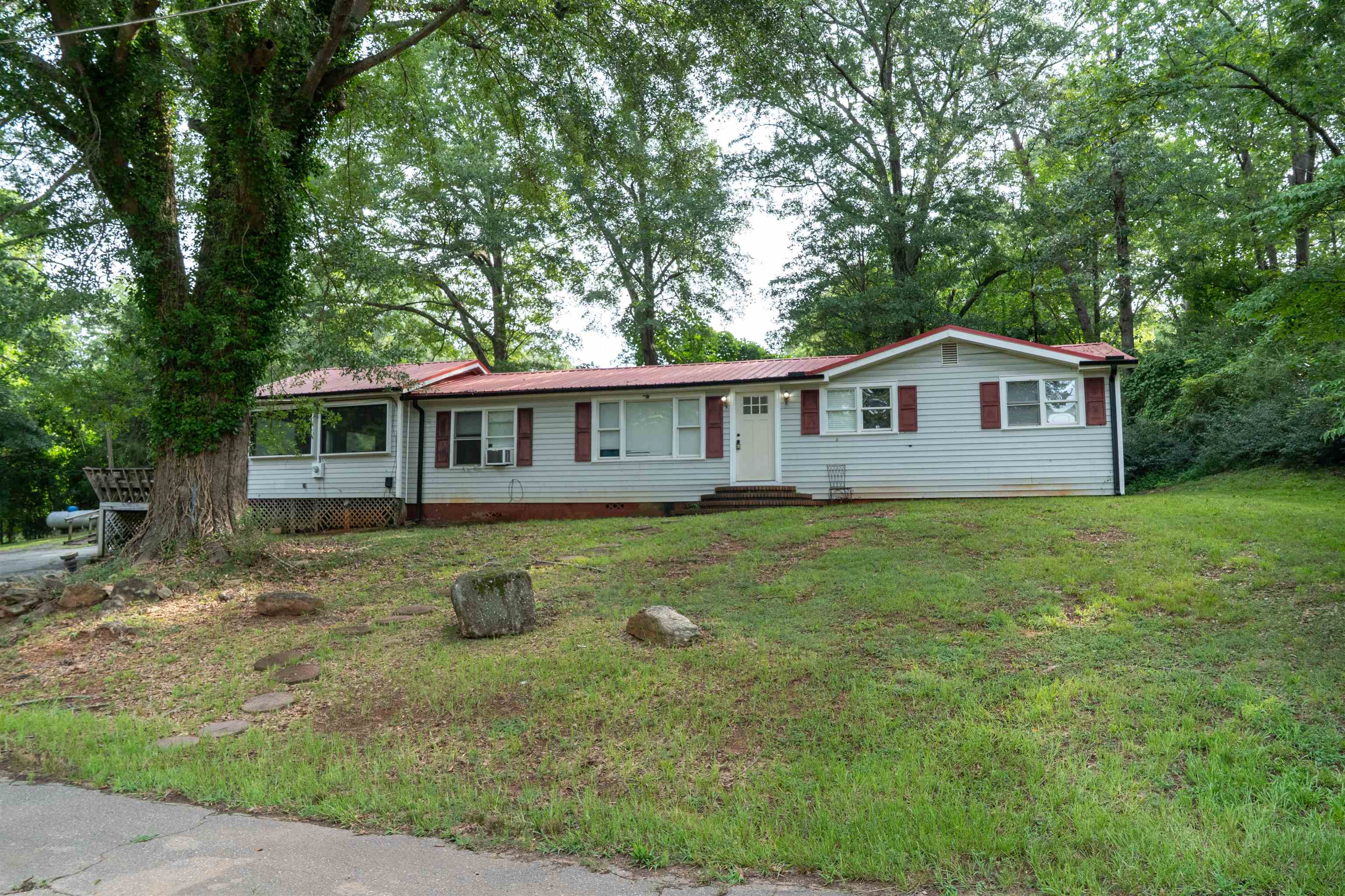 2nd image of 4830 Clifton Glendale Rd, Spartanburg, SC 29307 | MLS# SPN340000