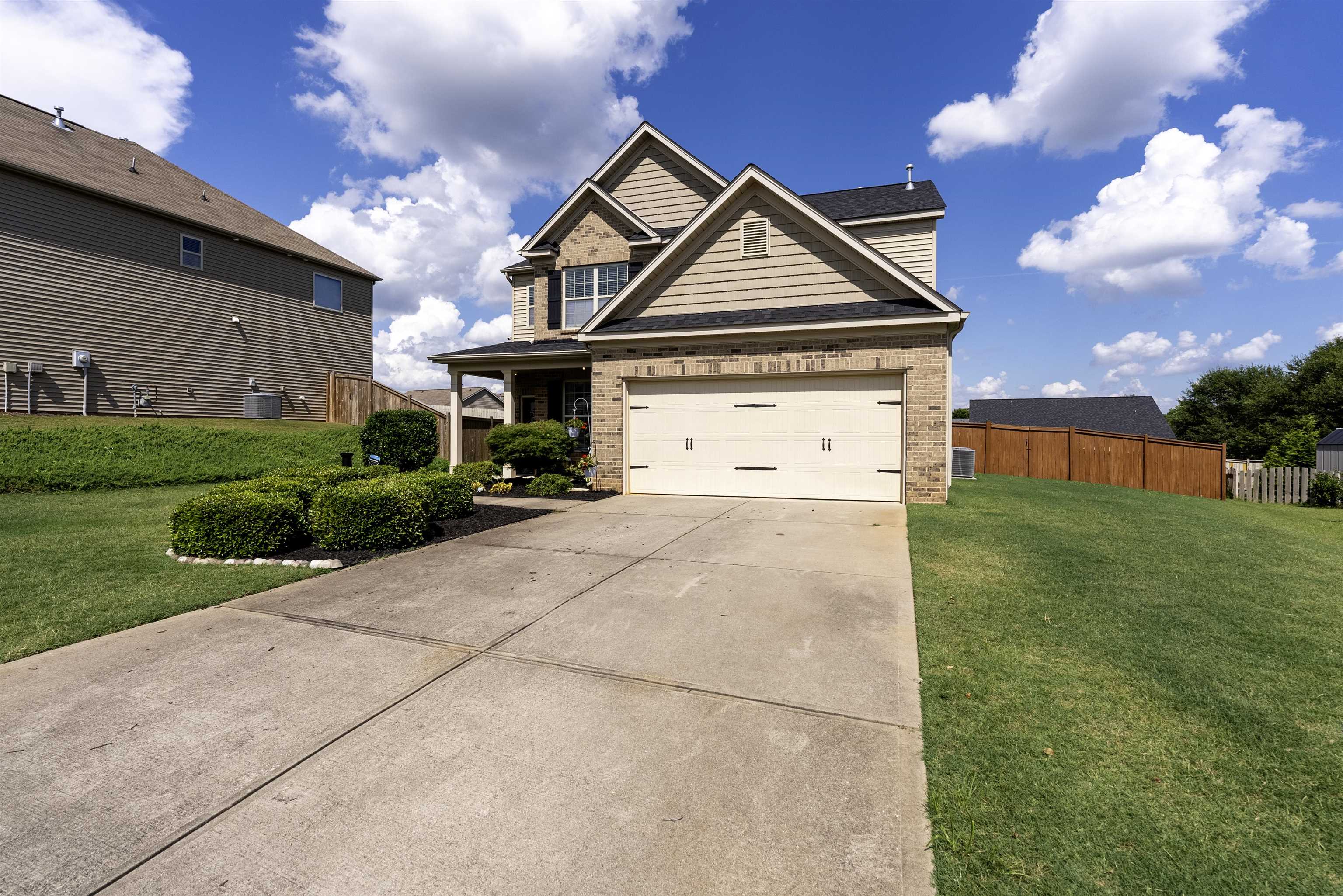 3rd image of 11 Harwick Ct, Easley, SC 29642 | MLS# SPN340234