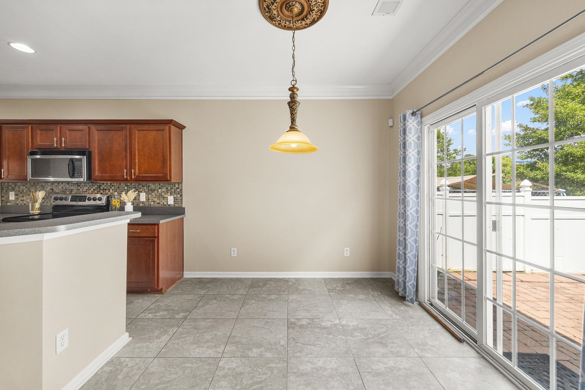 5th image of 10 Paranor Dr, Simpsonville, SC 29681 | MLS# SPN340268
