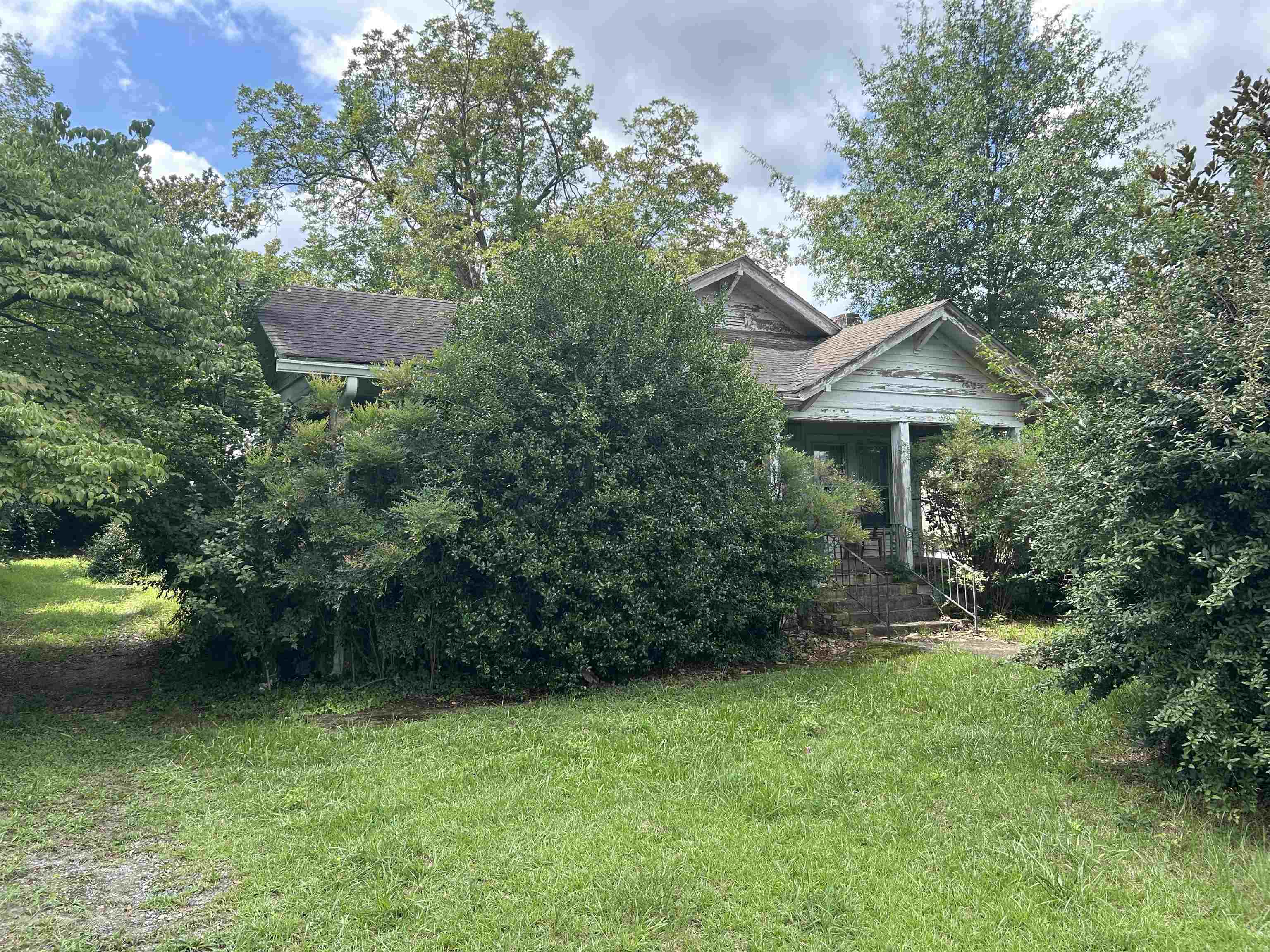 1st image of 28 E Main St, Inman, SC 29349 | MLS# SPN340290