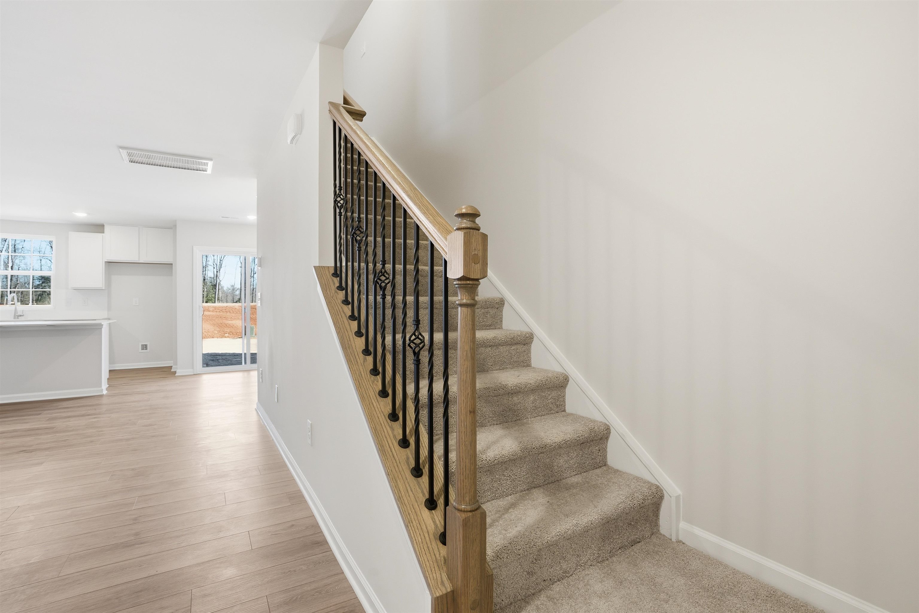 4th image of 122 Bluehaven Dr, Spartanburg, SC 29303 | MLS# SPN340346