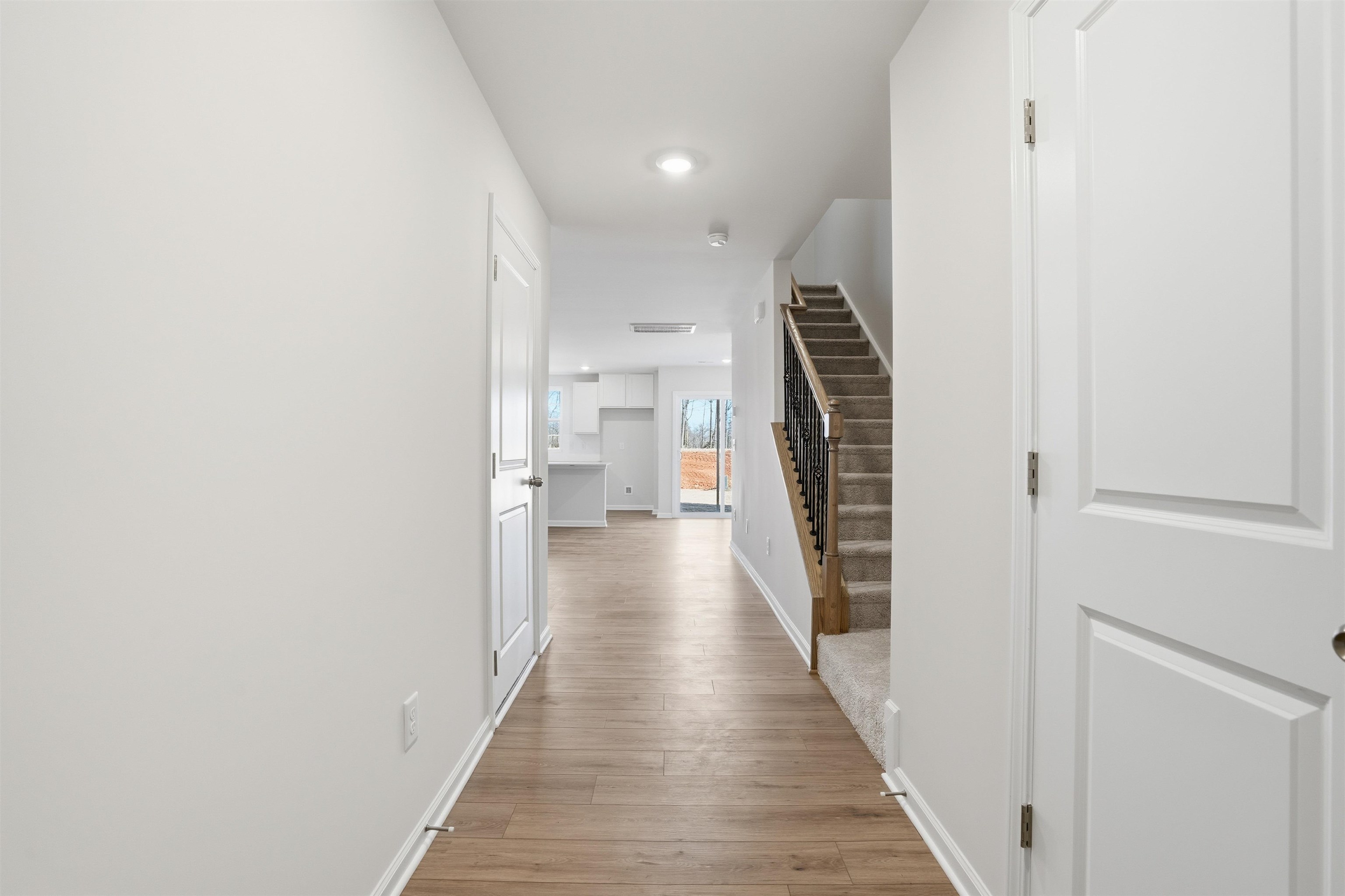 2nd image of 122 Bluehaven Dr, Spartanburg, SC 29303 | MLS# SPN340346