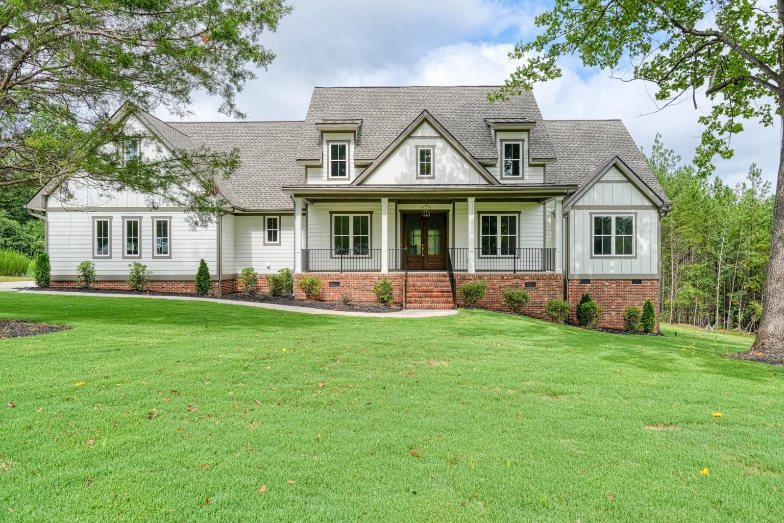 1st image of 586 Clifdale Rd, Spartanburg, SC 29307 | MLS# SPN340451