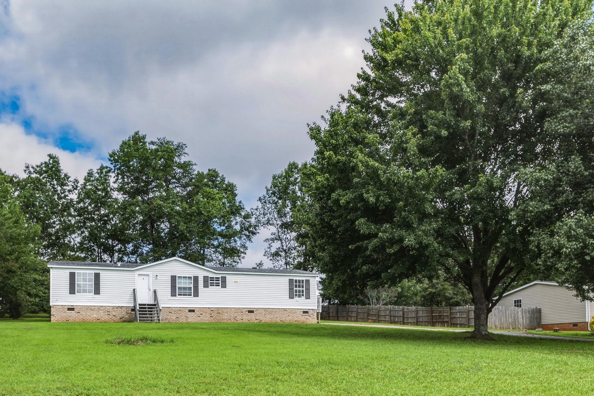 1st image of 728 Ohenry Dr, Inman, SC 29349 | MLS# SPN340485