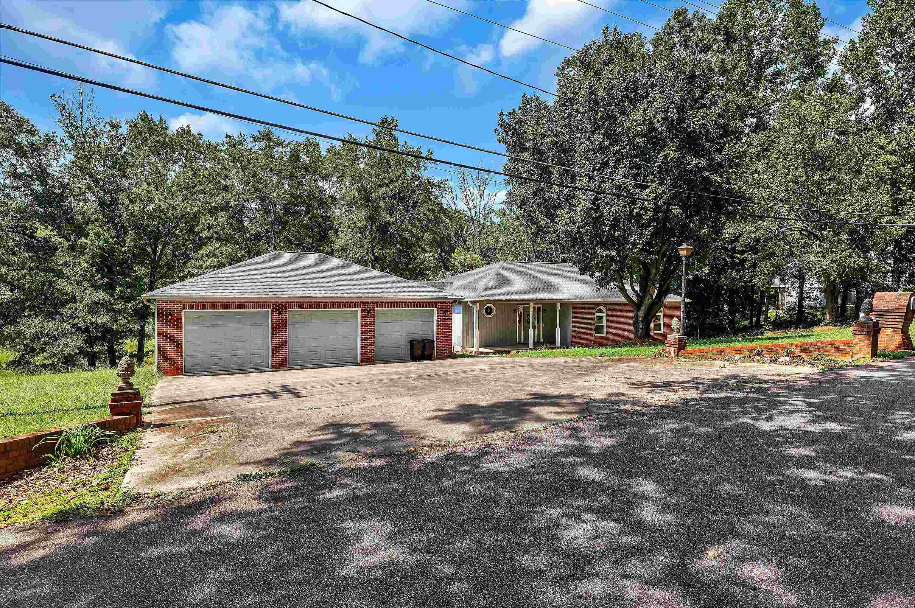 2nd image of 118 Old Saluda Dam Rd, Greenville, SC 29611 | MLS# SPN340587