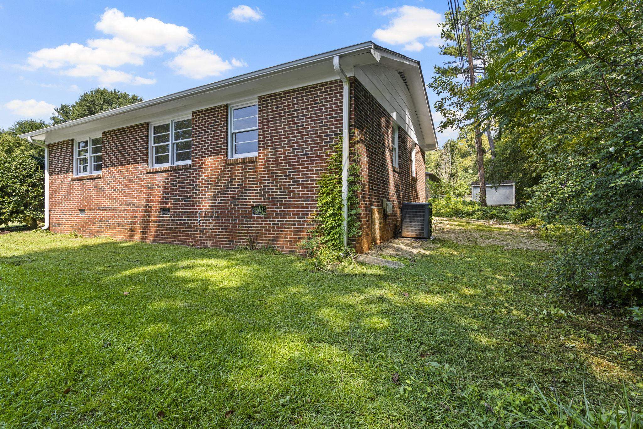 25th image of 167 Lincoln Dr, Spartanburg, SC 29306 | MLS# SPN340616