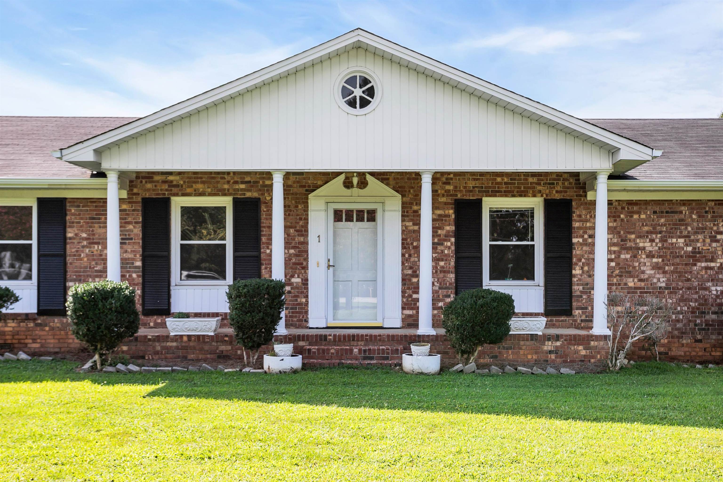 2nd image of 1 Vine Hill Rd, Greenville, SC 29607 | MLS# SPN340624