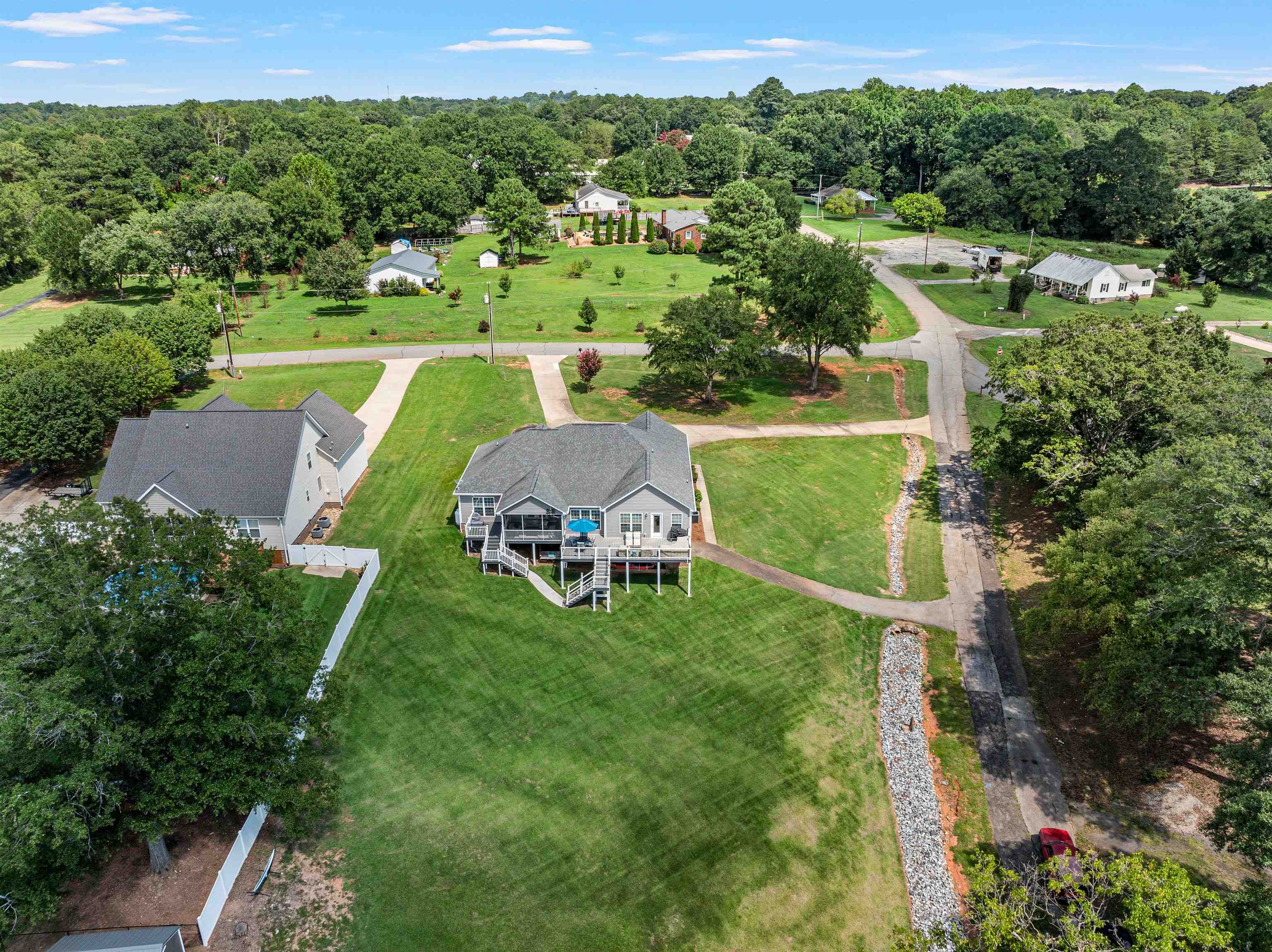 2nd image of 105 Michelle Dr, Chesnee, SC 29323 | MLS# SPN340647
