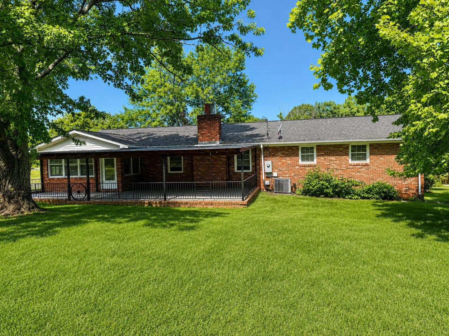 4th image of 631 Riveroak Cir, Inman, SC 29349 | MLS# SPN340680