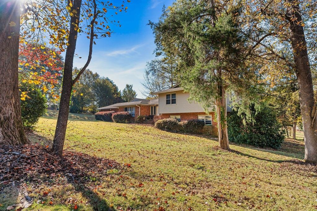 2nd image of 524 Perrin Dr, Spartanburg, SC 29307 | MLS# SPN340707