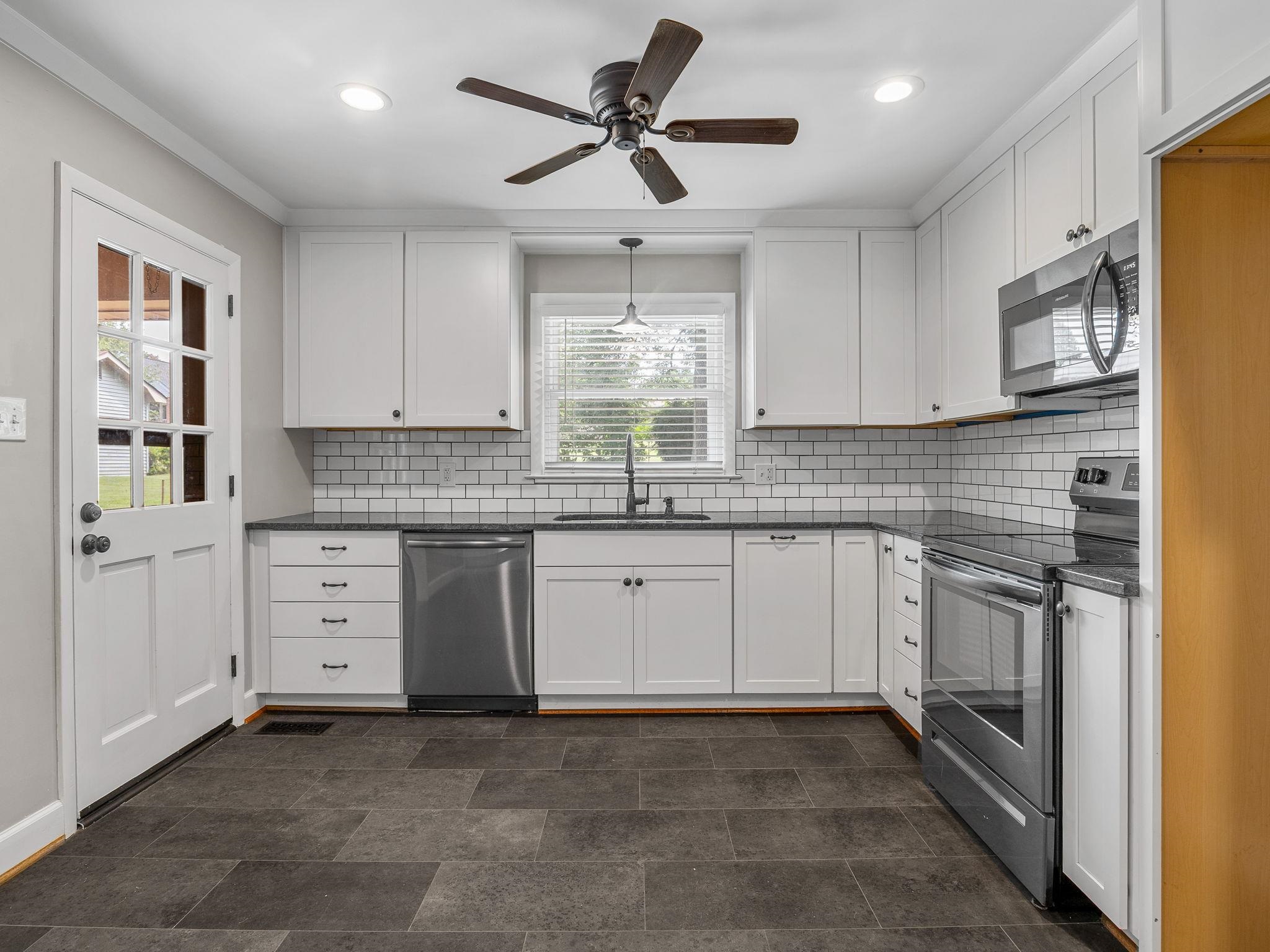 3rd image of 209 Navaho Dr, Spartanburg, SC 29301 | MLS# SPN340725