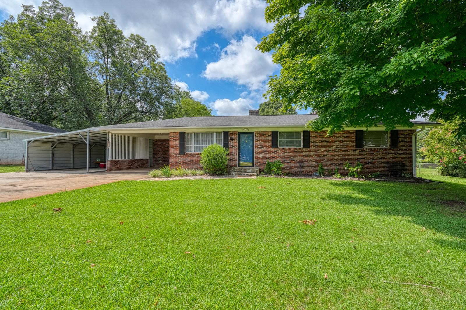1st image of 5 Clover St, Inman, SC 29349 | MLS# SPN340738