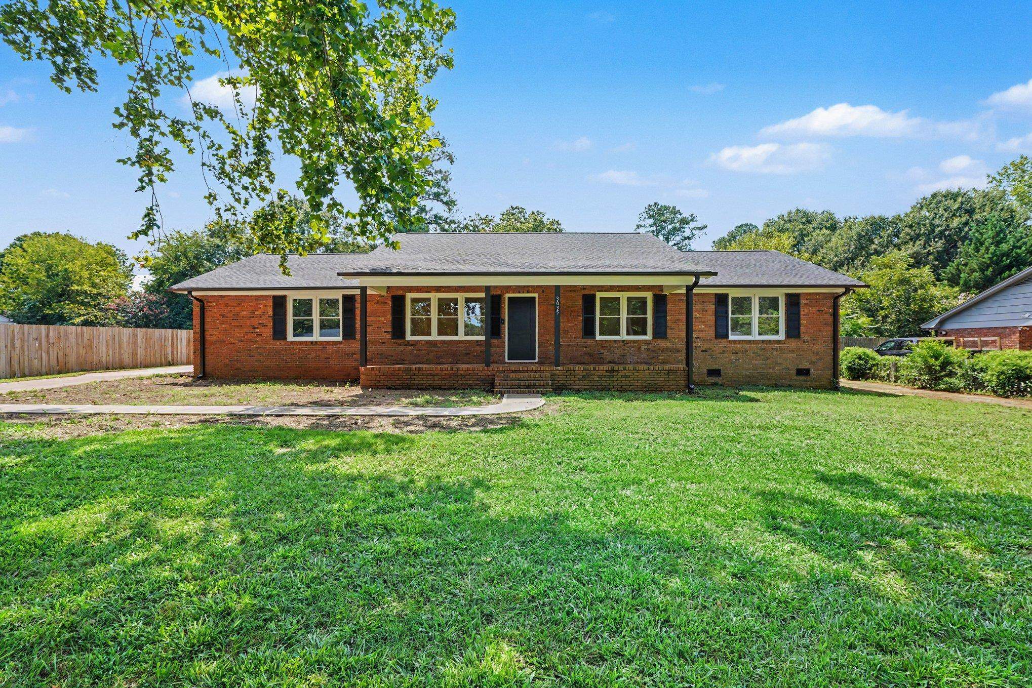 2nd image of 3035 Elmhurst Dr, Boiling Springs, SC 29316 | MLS# SPN340809