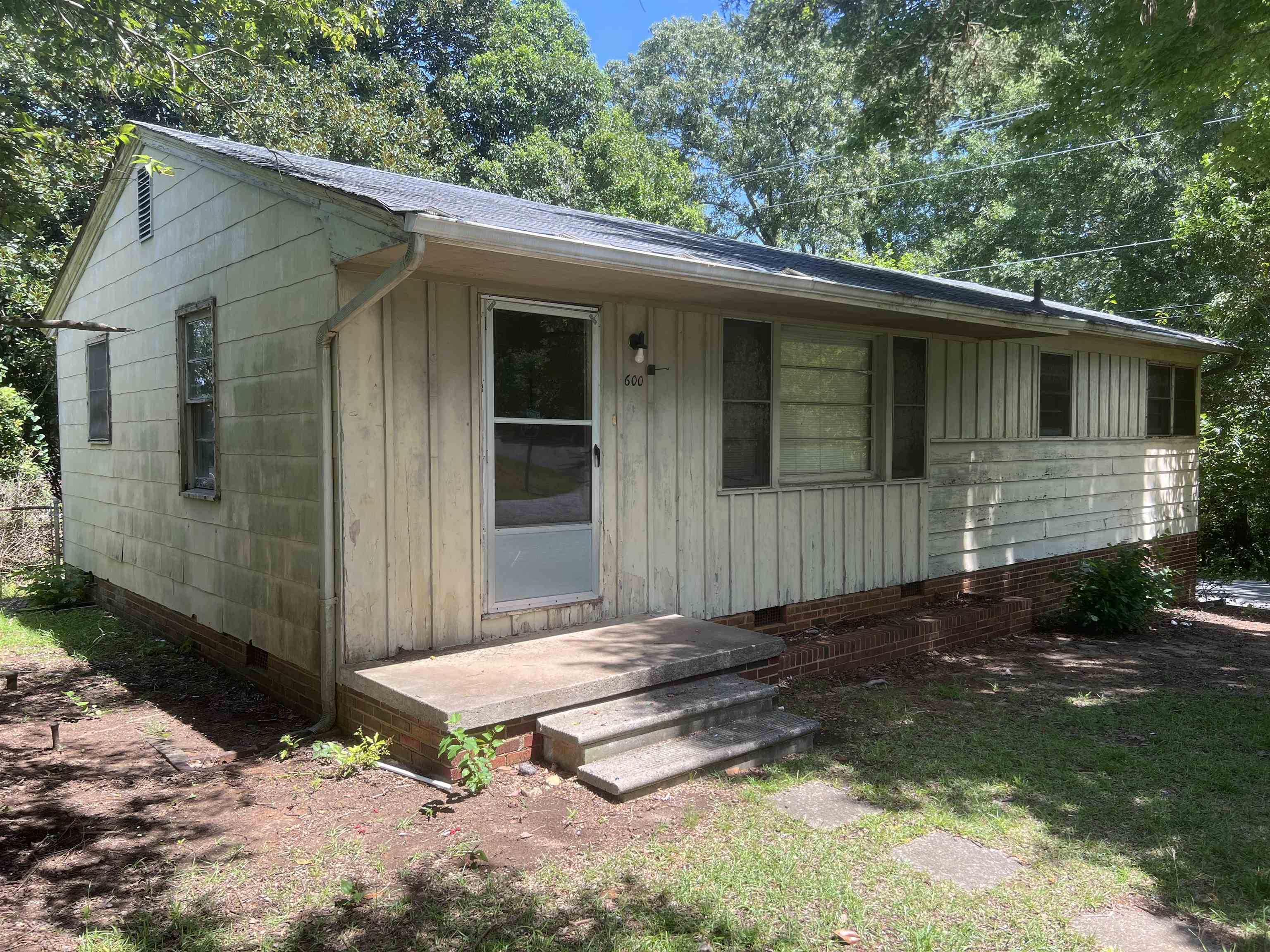 2nd image of 600 Greenhill Rd, Spartanburg, SC 29303 | MLS# SPN340829