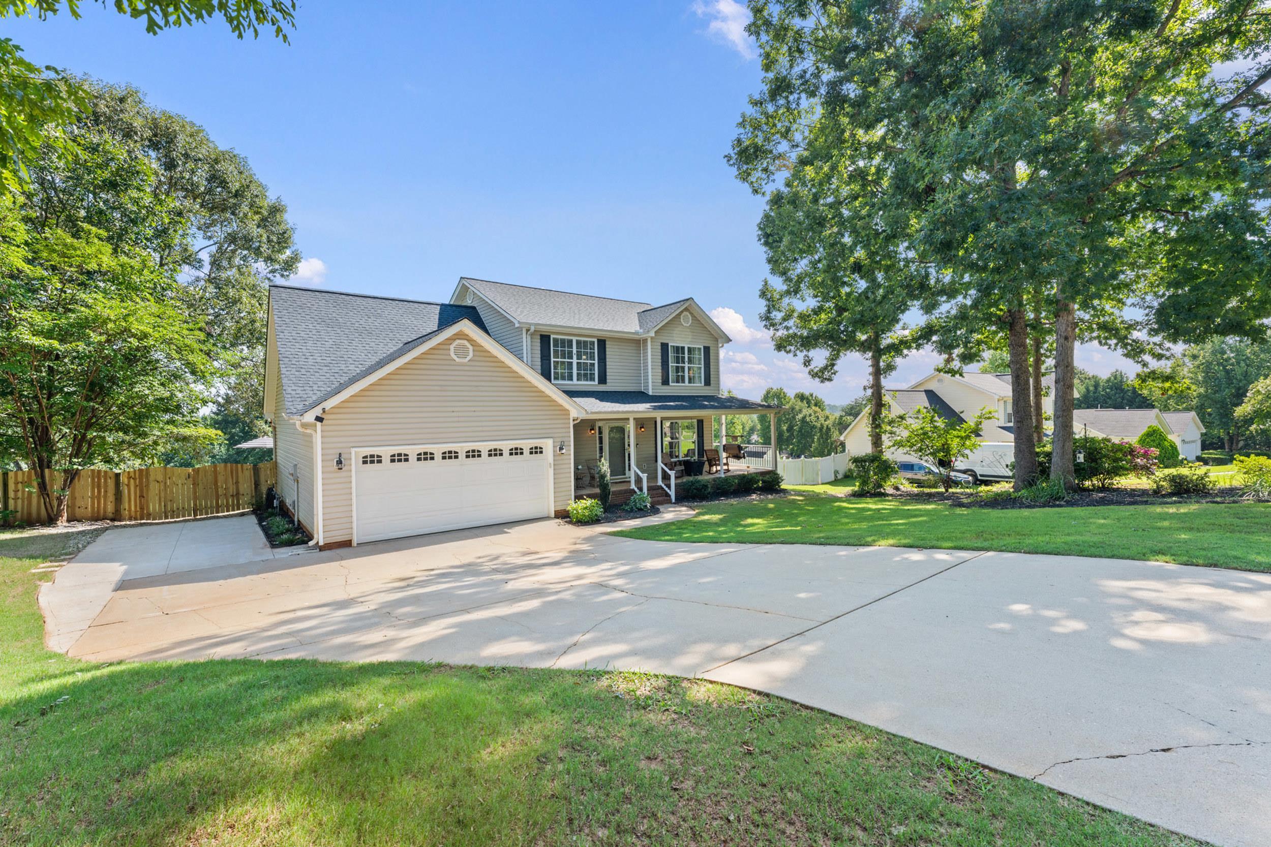 2nd image of 705 Canton Ct, Greer, SC 29651 | MLS# SPN340843