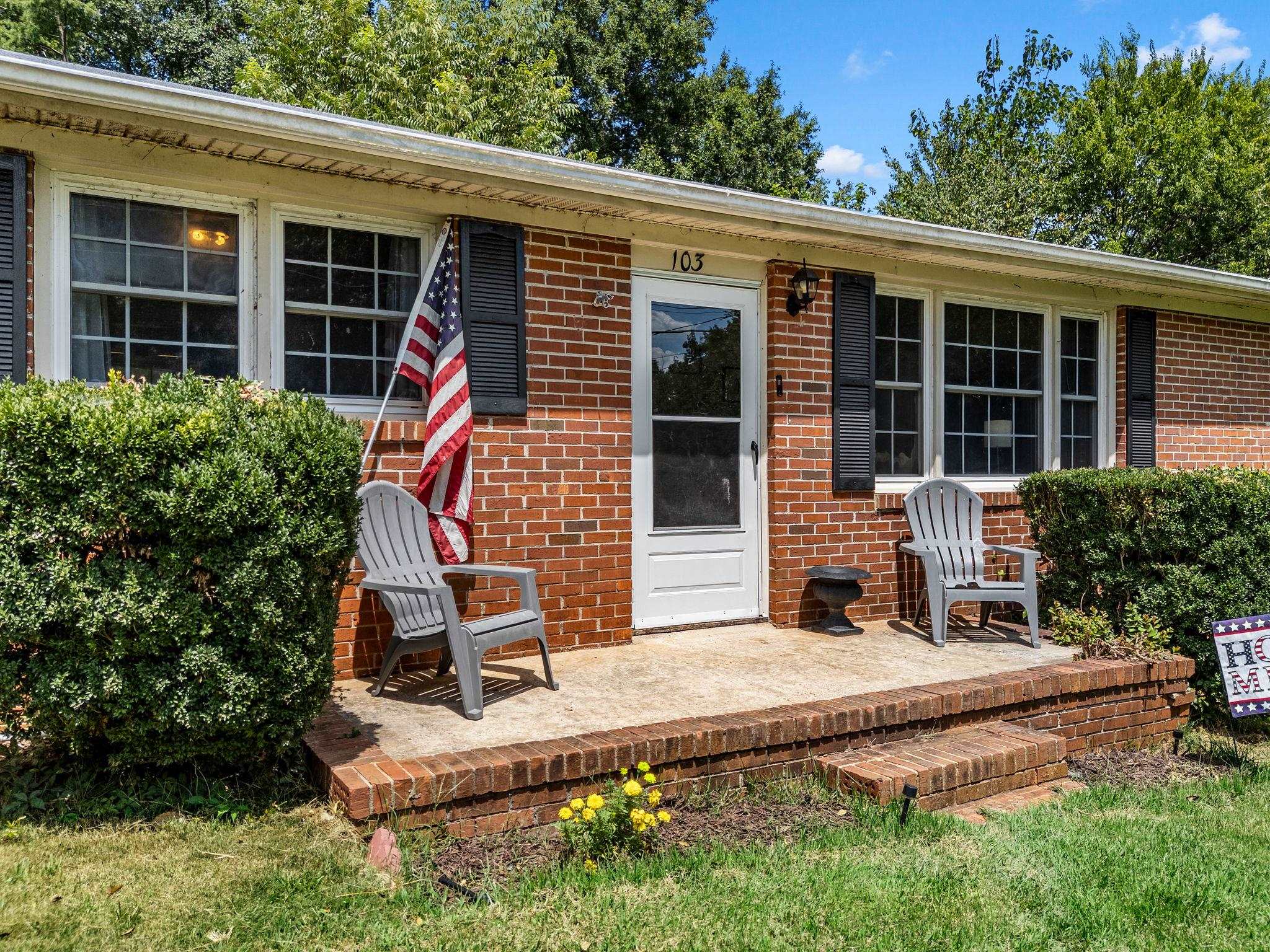 5th image of 103 Sharon Dr, Greenville, SC 29617 | MLS# SPN340857