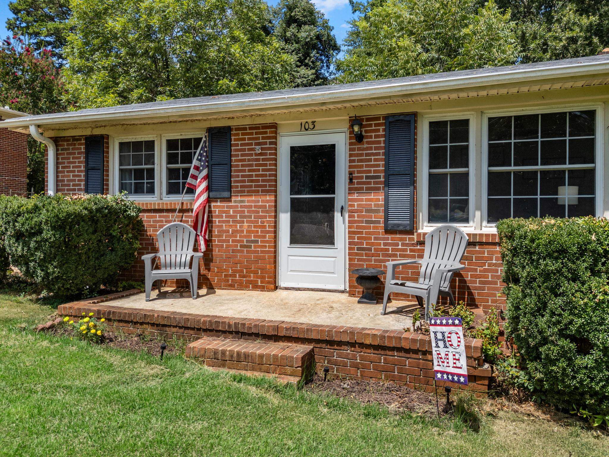 4th image of 103 Sharon Dr, Greenville, SC 29617 | MLS# SPN340857