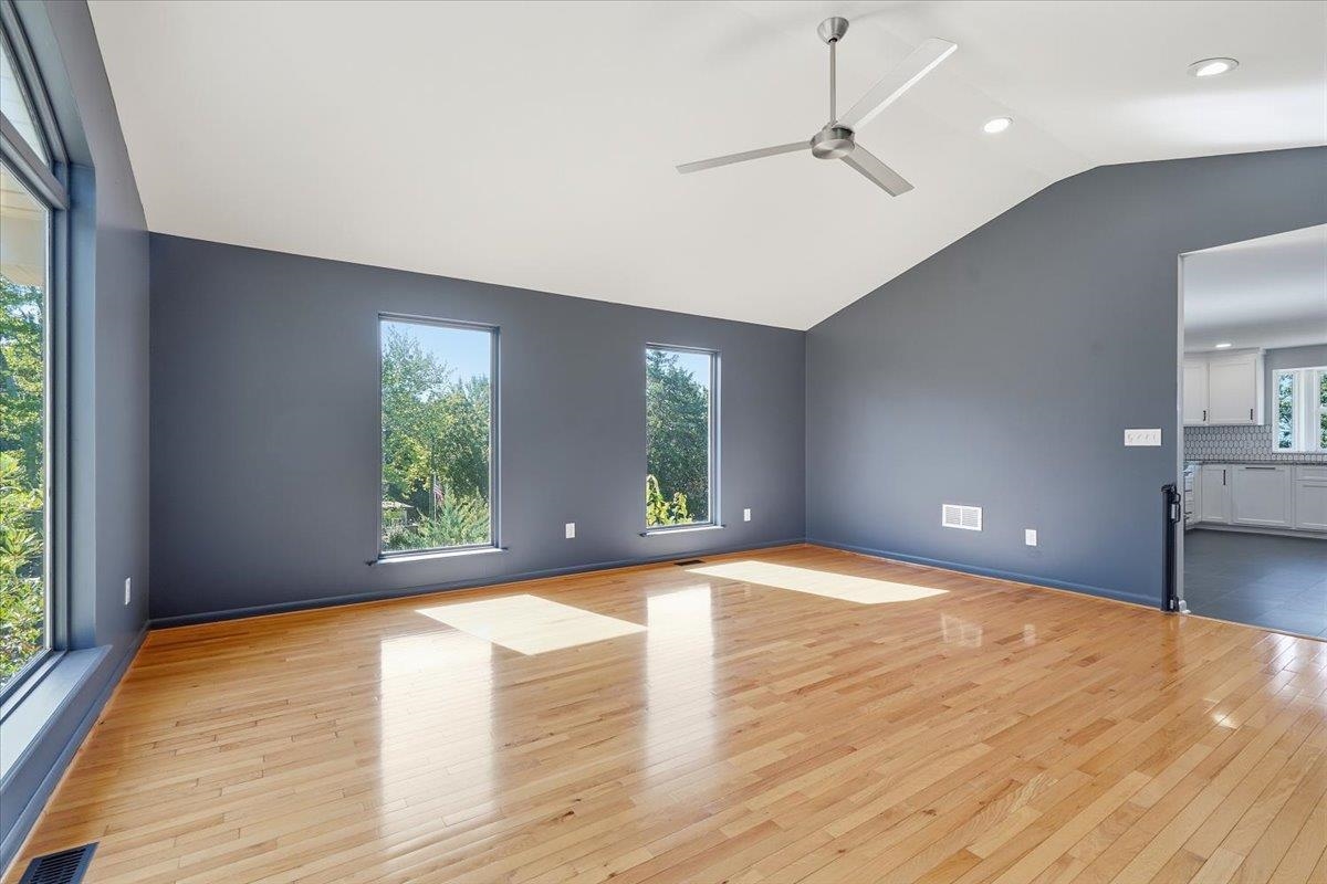 5th image of 219 Fairview Dr, Greenville, SC 29609 | MLS# SPN340870