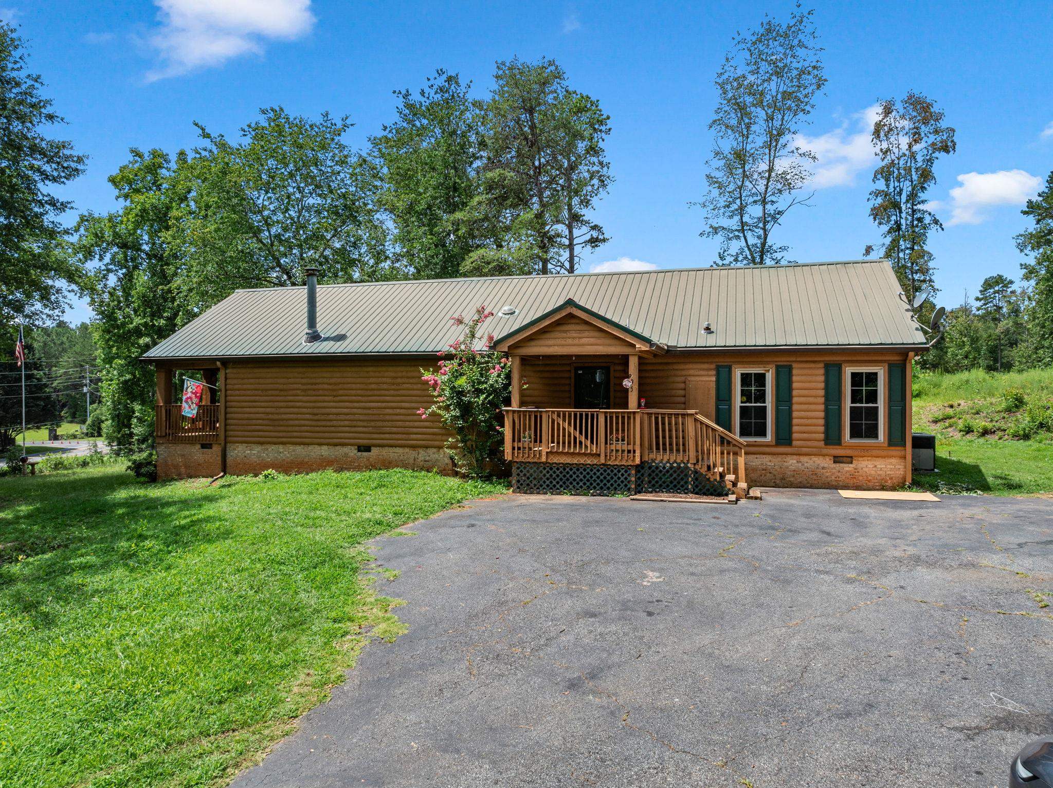 3rd image of 995 Foster Rd, Inman, SC 29349 | MLS# SPN340871