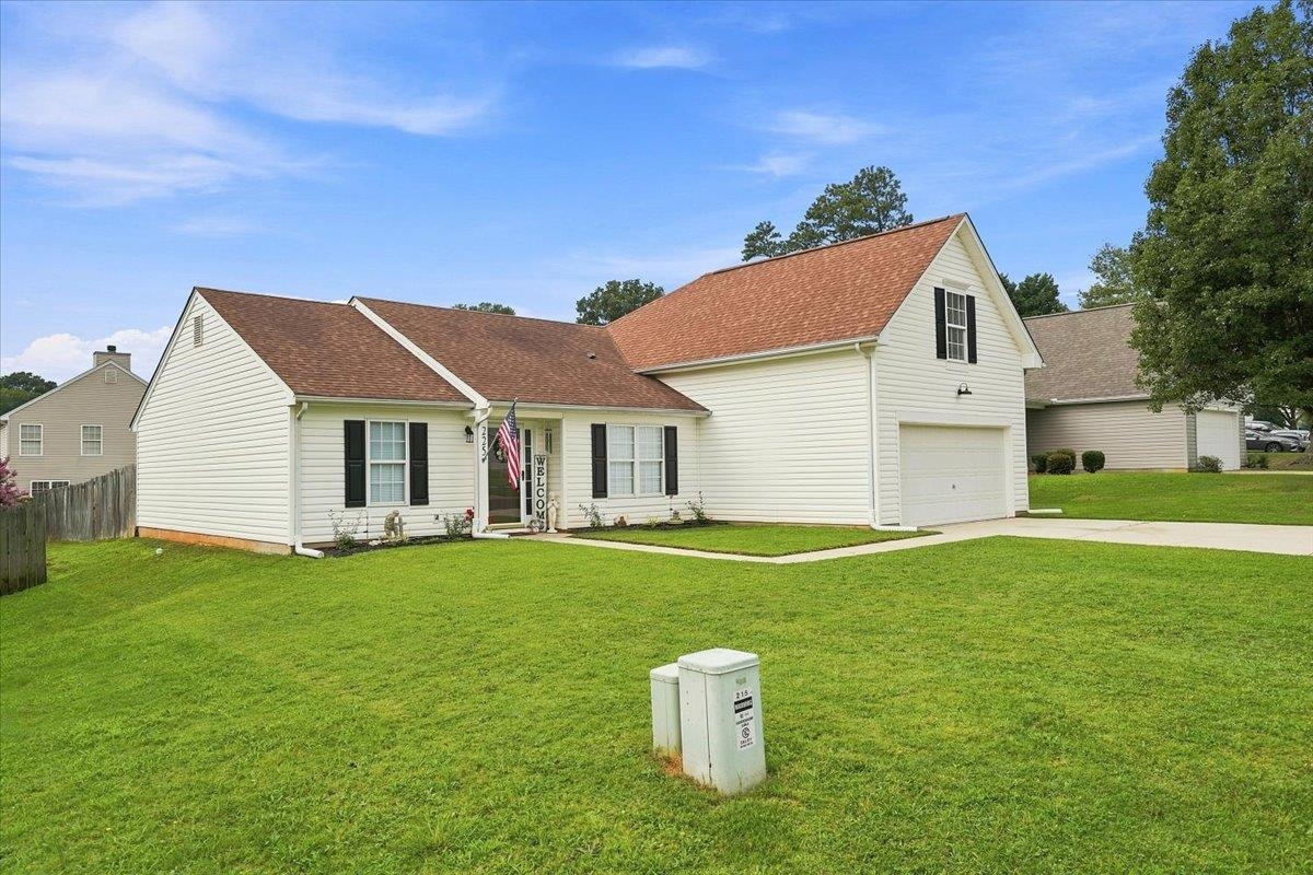 3rd image of 225 Kittiwake Ln, Boiling Springs, SC 29316 | MLS# SPN340883