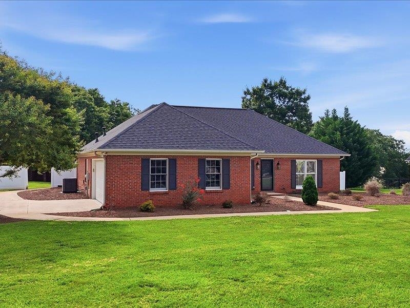 3rd image of 233 Summerfield Rd, Moore, SC 29369 | MLS# SPN340891