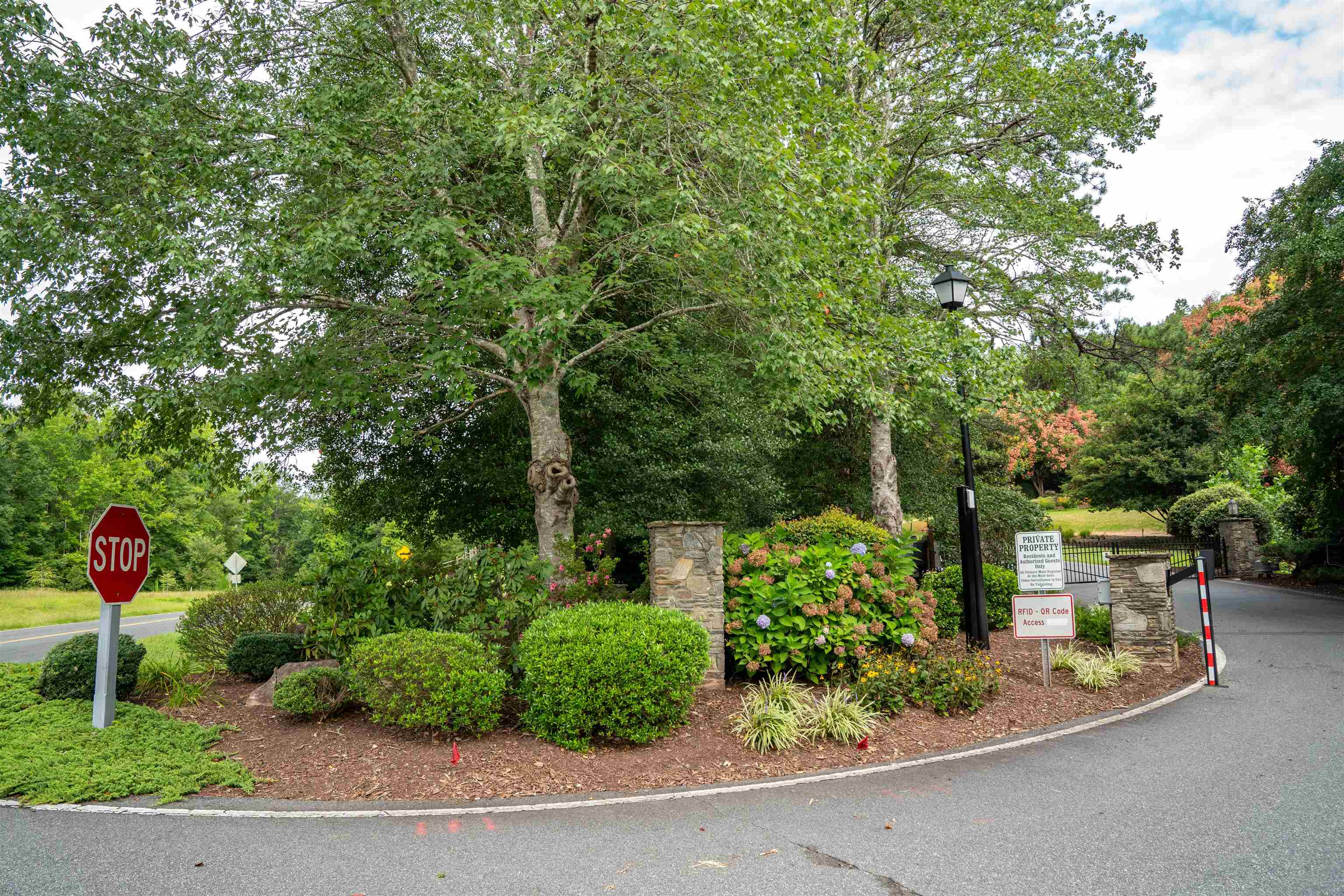 2nd image of 12 Queensmoor Rd, Travelers Rest, SC 29690 | MLS# SPN340894