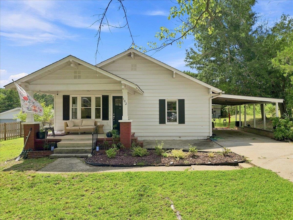 1st image of 102 Edgewood Ave, Landrum, SC 29356 | MLS# SPN340933