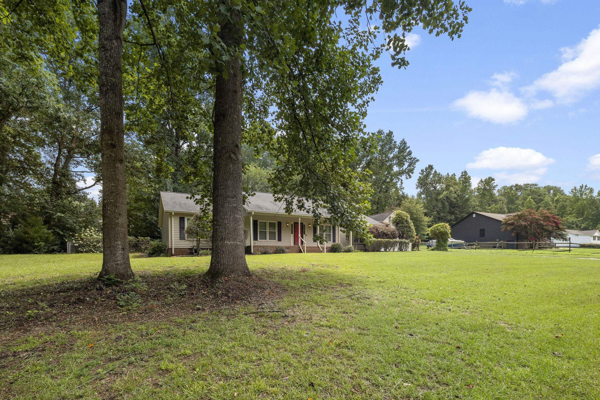 3rd image of 135 Mccarter Dr, Wellford, SC 29385 | MLS# SPN340946