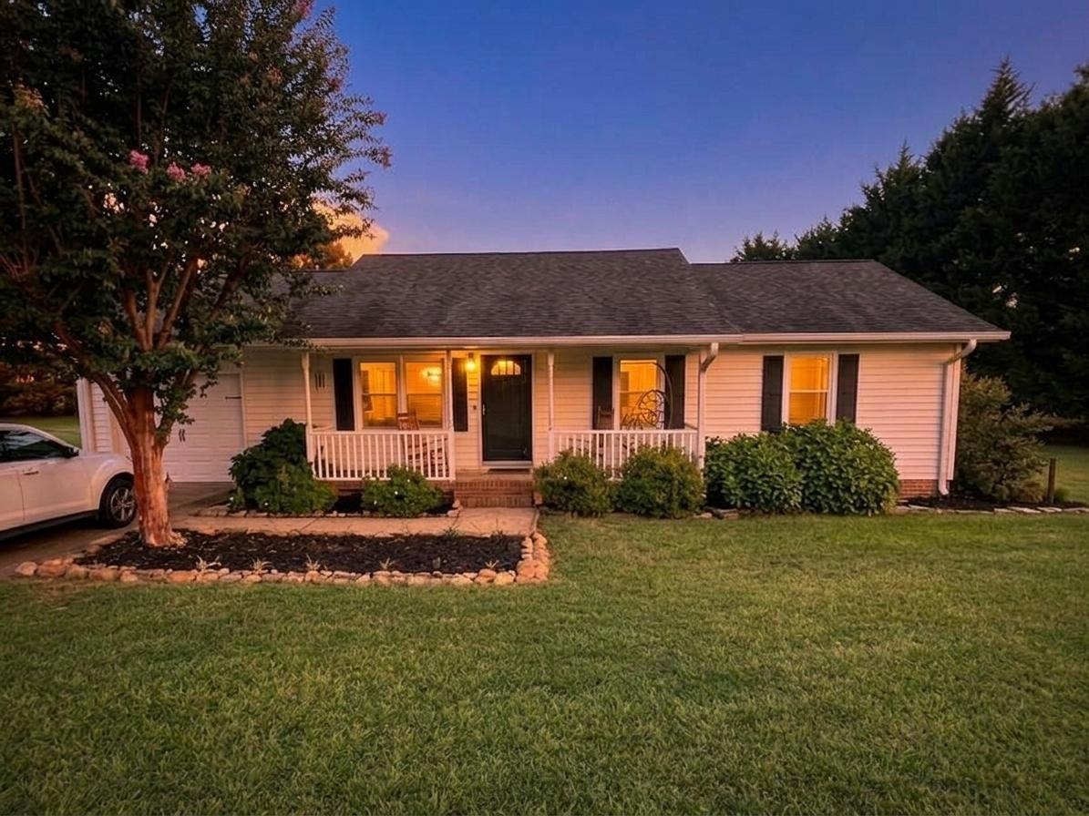 Photo 2 of Sale Pending at 1081 Robbs School Rd, Gaffney, SC 29341 | MLS# SPN341164 | Listing updated on 2026-09-02