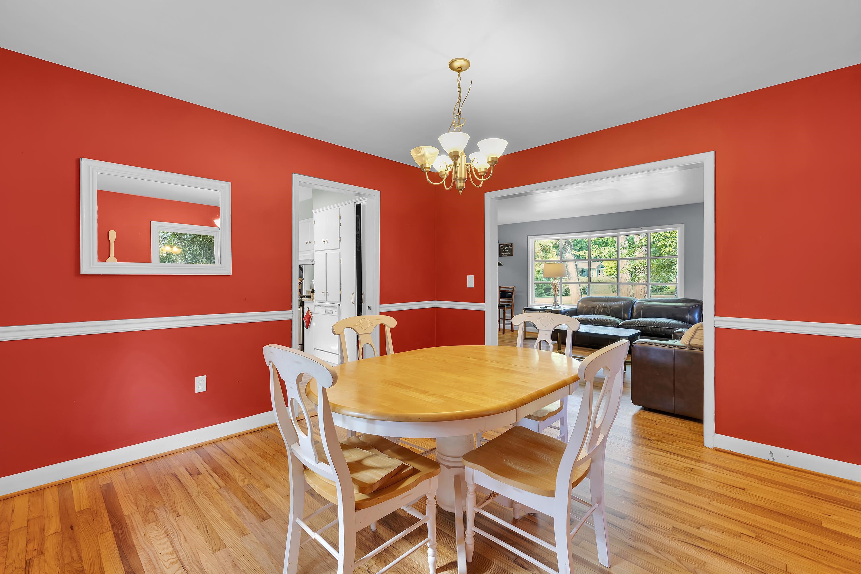 Photo 4 of Single family home for sale at 2209 Edgefield Rd, Spartanburg, SC 29302 | MLS# SPN341258 | Listing updated on 2026-09-03