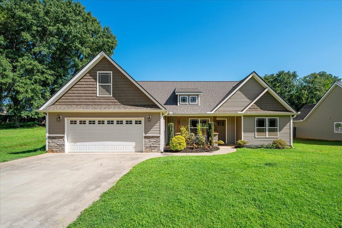 Photo 1 of Single family home for sale at 176 Coleman Rd, Wellford, SC 29385 | MLS# SPN341267 | Listing updated on 2026-09-03