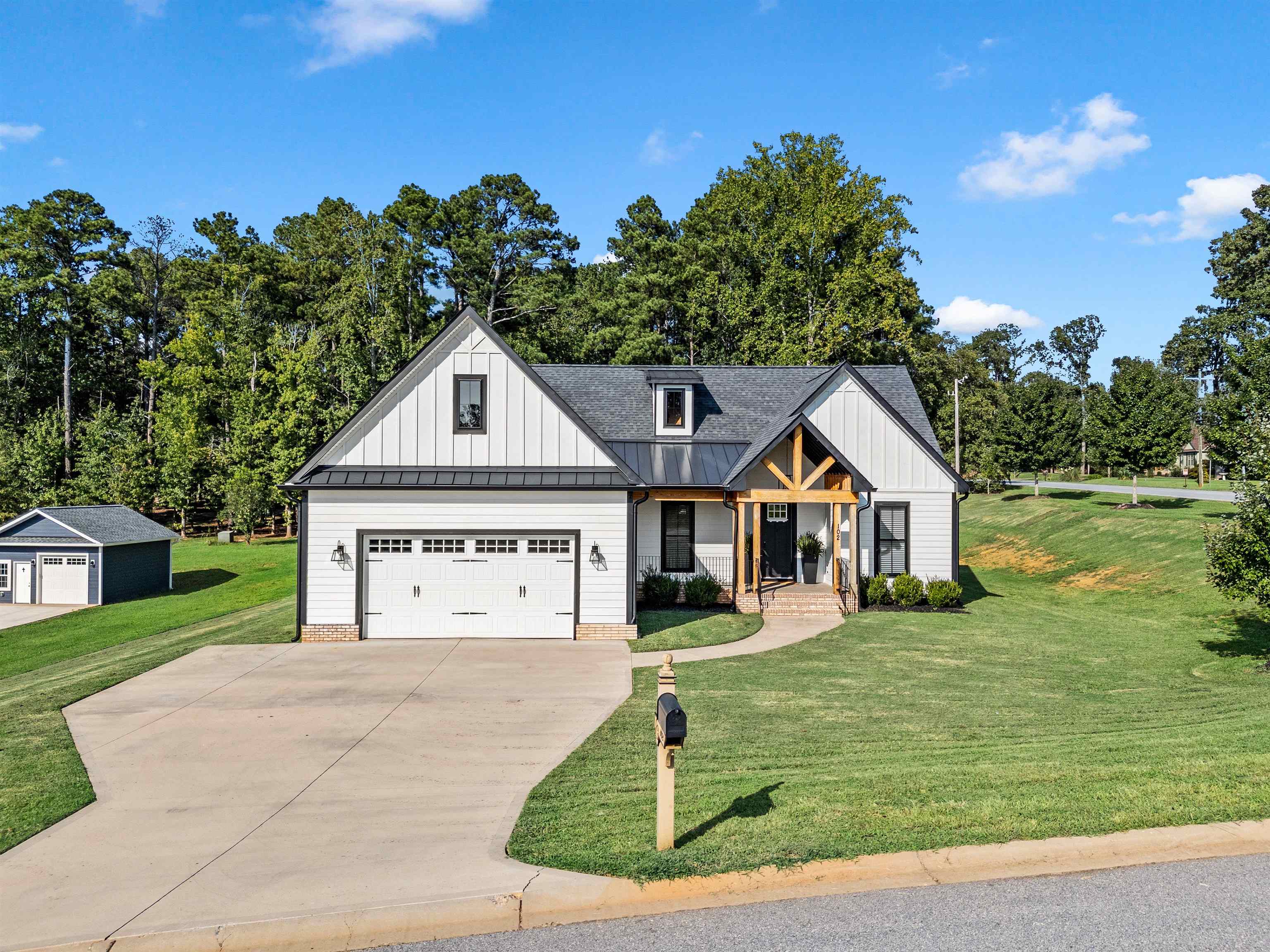 Photo 2 of Single family home for sale at 102 Mason Rd, Gaffney, SC 29340 | MLS# SPN341306 | Listing updated on 2026-09-05
