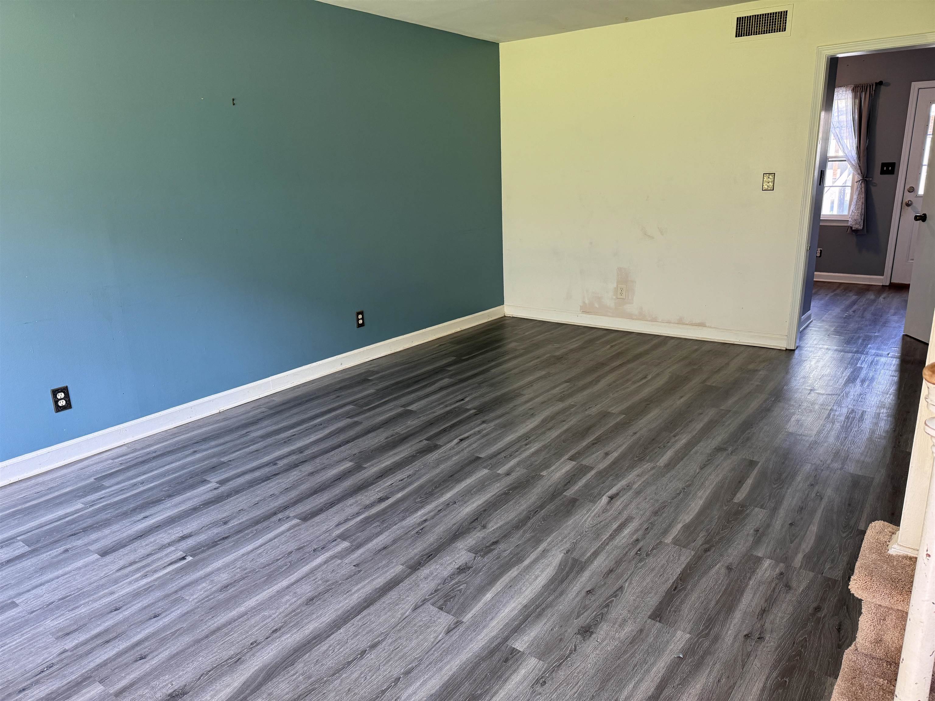 Photo 2 of Condo for sale at 1440 Dover Rd, Spartanburg, SC 29301 | MLS# SPN341308 | Listing updated on 2026-09-04