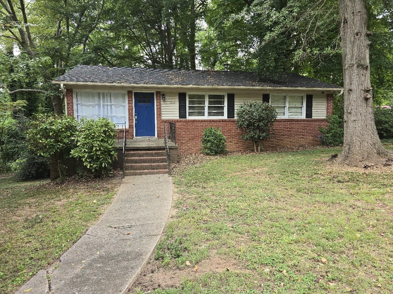 Photo 4 of Single family home for sale at 1002 Briarwood, Gaffney, SC 29340 | MLS# SPN341352 | Listing updated on 2026-09-05