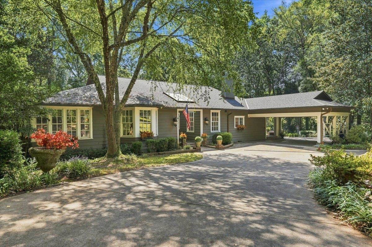 Photo 1 of Single family home for sale at 20 Olney Ln, Spartanburg, SC 29307 | MLS# SPN341353 | Listing updated on 2026-09-05
