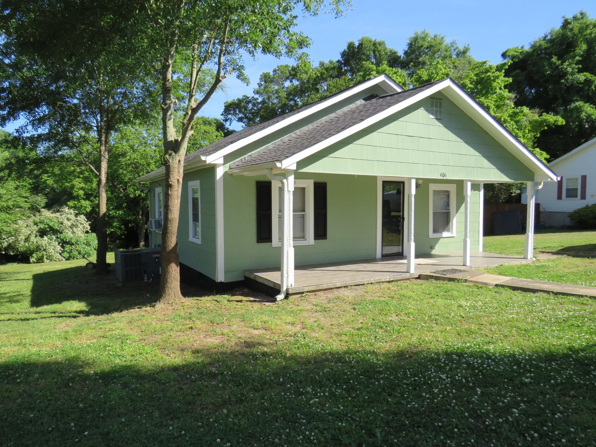 Photo 2 of Single family home for sale at 406 River Dr, Gaffney, SC 29340 | MLS# SPN341369 | Listing updated on 2026-09-05