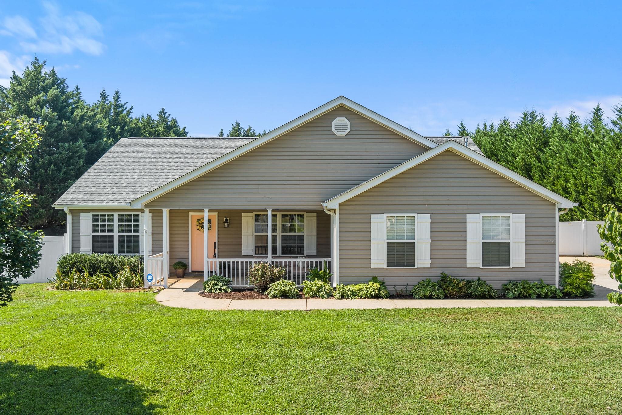 Photo 1 of Single family home for sale at 330 Shadowfield Acres Dr, Duncan, SC 29334 | MLS# SPN341380 | Listing updated on 2026-09-05