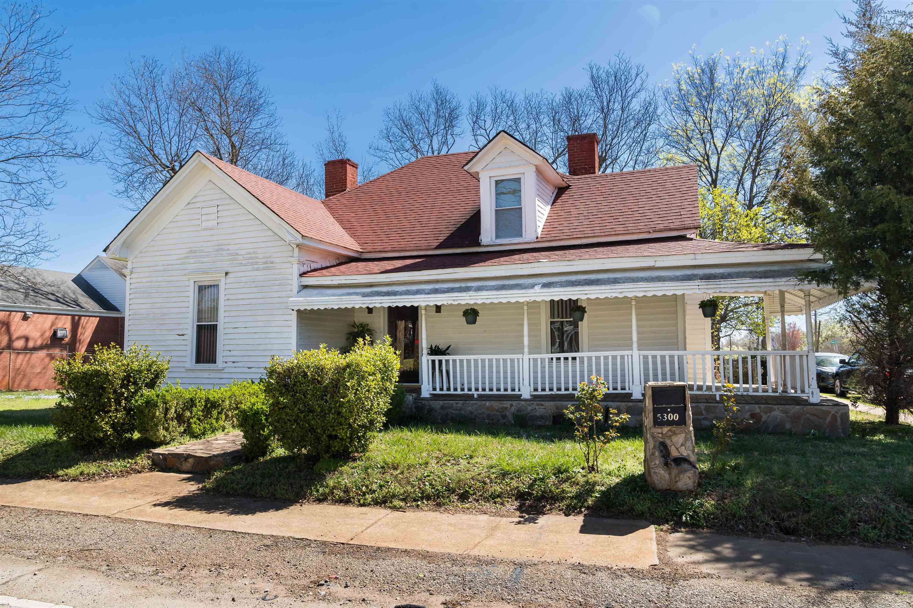 Photo 1 of Single family home for sale at 5300 S Main St, Cowpens, SC 29330 | MLS# SPN341397 | Listing updated on 2026-09-05