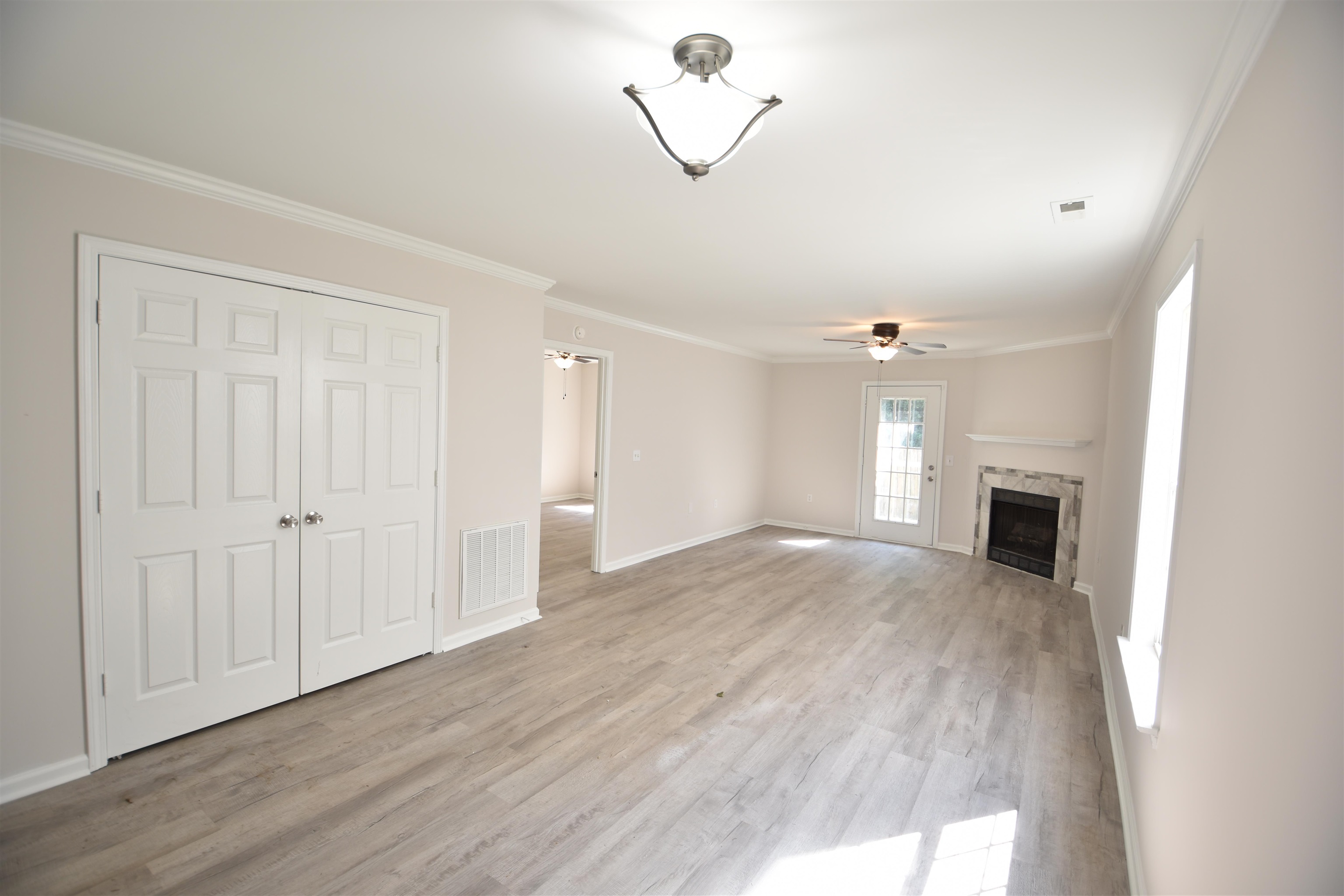 Photo 2 of Townhouse for sale at 516 Campsen Villa Ct, Spartanburg, SC 29301 | MLS# SPN341404 | Listing updated on 2026-09-05