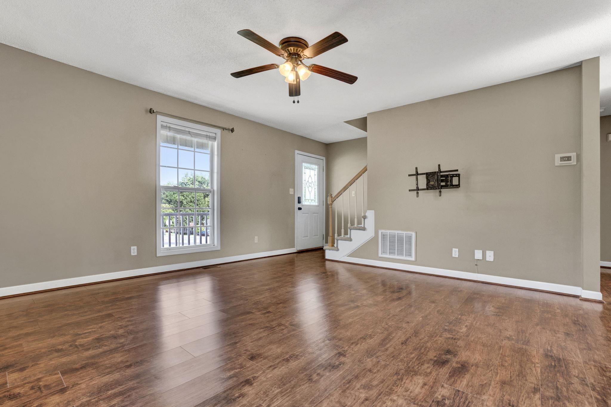 Photo 4 of Single family home for sale at 554 Plantation Crk Dr, Boiling Springs, SC 29316 | MLS# SPN341405 | Listing updated on 2026-09-05
